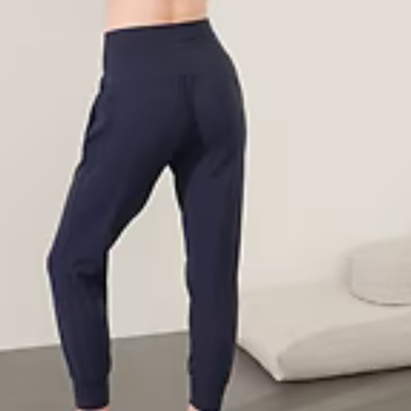 Athleta Salutation Jogger in Powervita Navy Blue - Picture 3 of 4